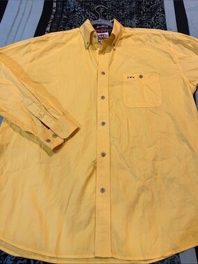 LARRO SHIRTS Men's Yellow Button-Down Casual Shirt with Chest Pocket